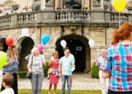 50 Luftballons steigen beim Jubiläumswochenende